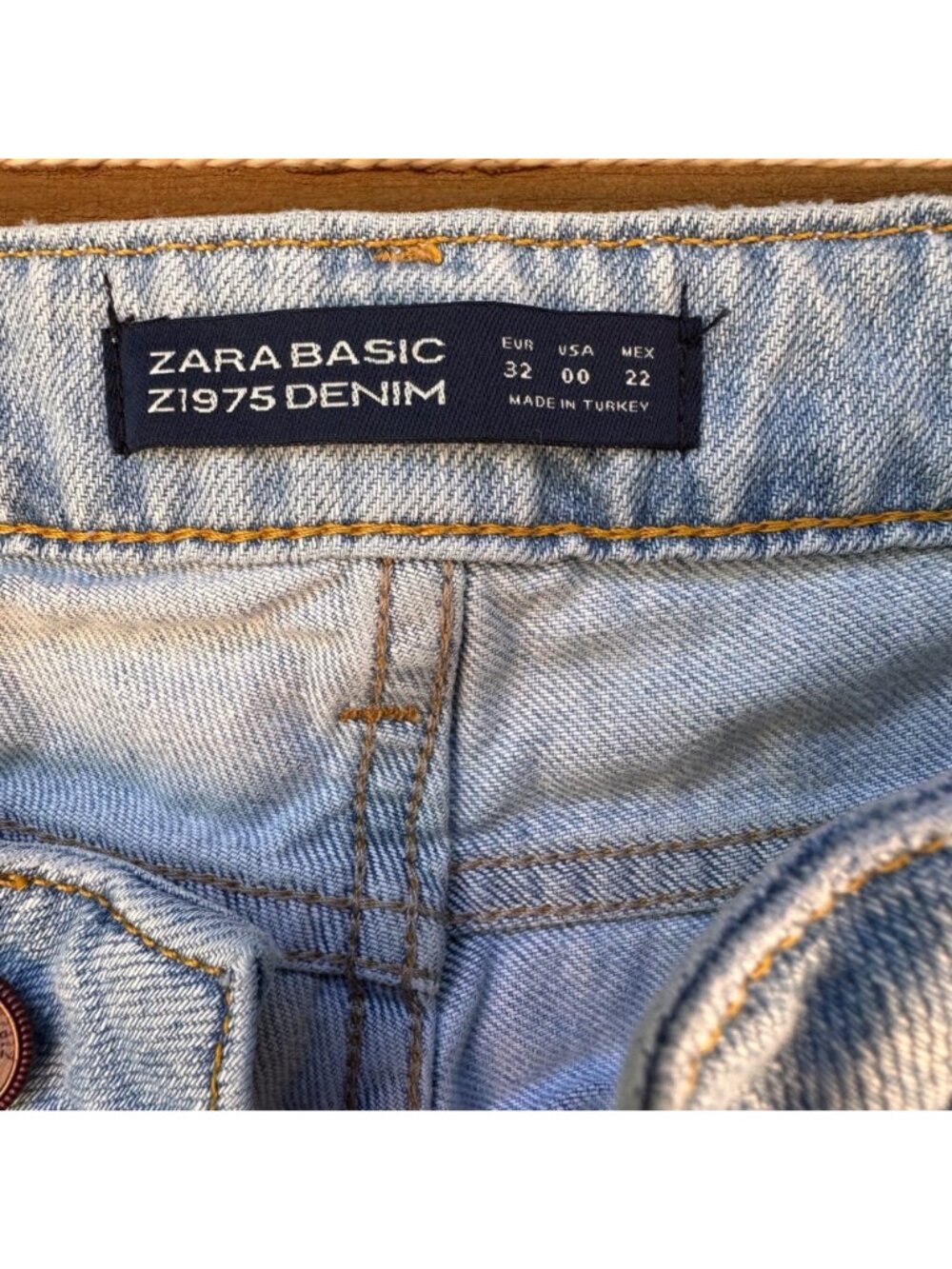 Zara Basic Z1975 Distressed Skinny Light Wash Jeans With Frayed Hem Size 00 Wome - Picture 2 of 11